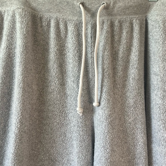 Offline By Aerie xl wide leg pants Light Grey  Pockets Drawstring Elastic Waist - Picture 6 of 7